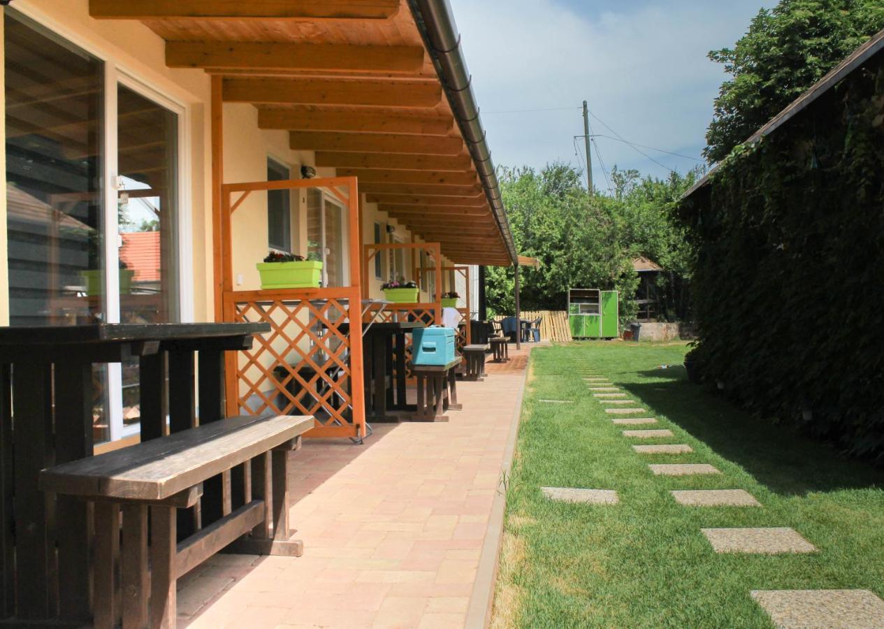 Mandel Apartment Paloznak Phòng bức ảnh